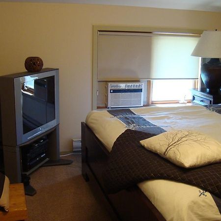 Ypc Fitness & Accomodations Invermere Buitenkant foto