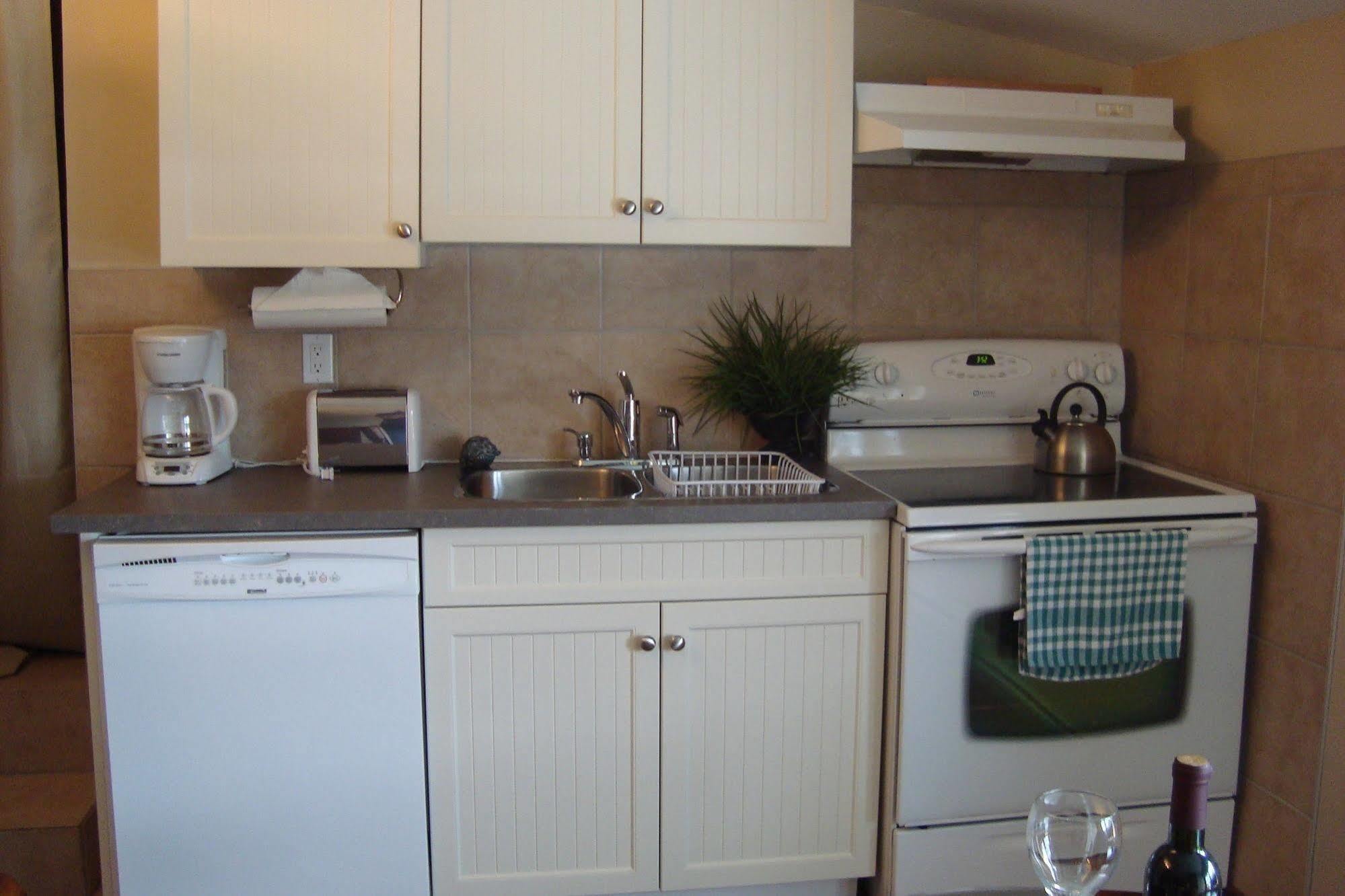 Ypc Fitness & Accomodations Invermere Buitenkant foto